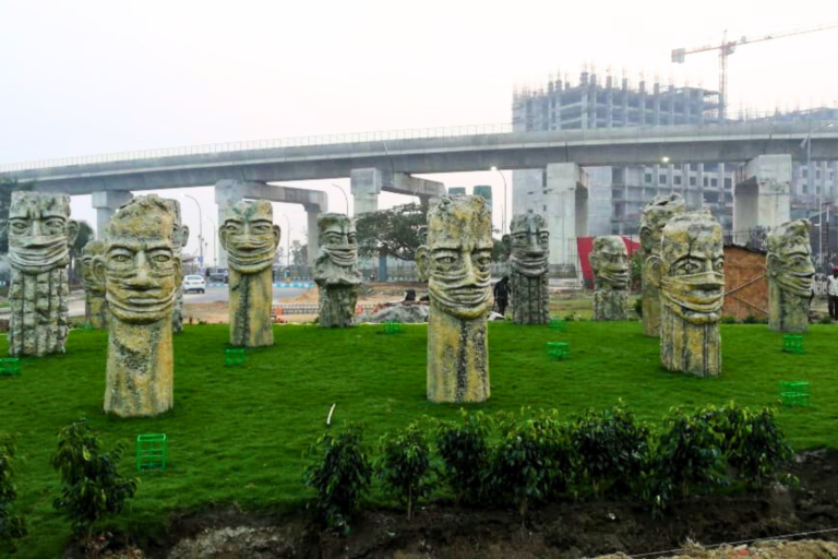 21 Pillars, Newtown, Akankha,